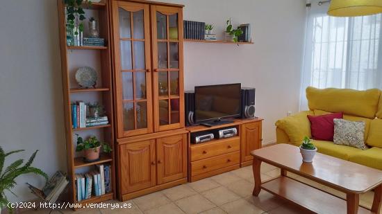 Adosado tres dormitorios y aparcamiento, Montemar-La Carihuela, Torremolinos - MALAGA