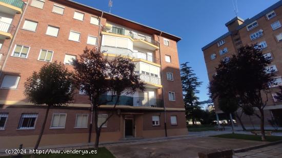  PISO VENTA ZONA HUERTA DEL REY DE VALLADOLID - VALLADOLID 