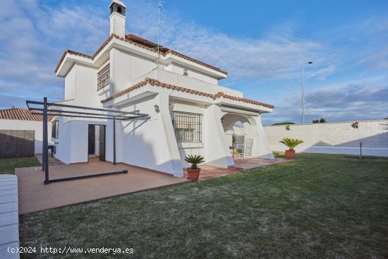 Chalet en venta en el Parque Natural de los Toruños - CADIZ