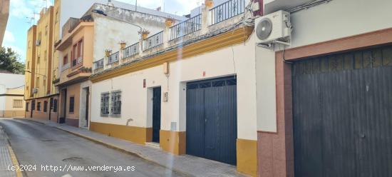  Casa señorial en el centro de Chiclana - CADIZ 