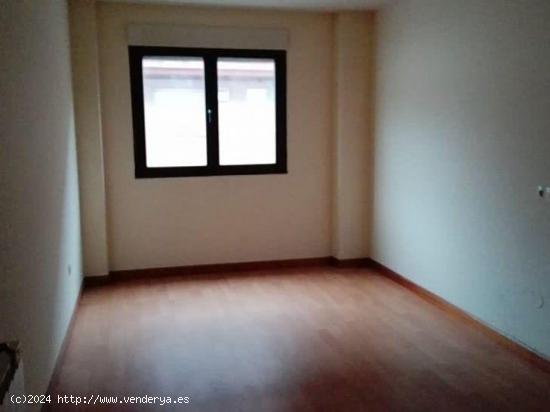 APARTAMENTO EN VALVERDE DE LA VIRGEN - LEON