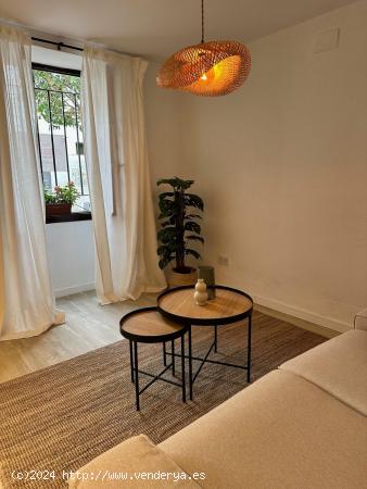  Apartamento en casco histórico - MALAGA 