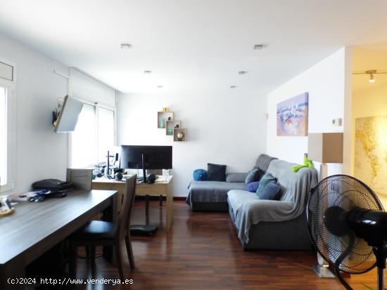  MARAVILLOSO DUPLEX INVERTIDO EN VENTA EN BADALONA CON 3 HABITACIONES - BARCELONA 