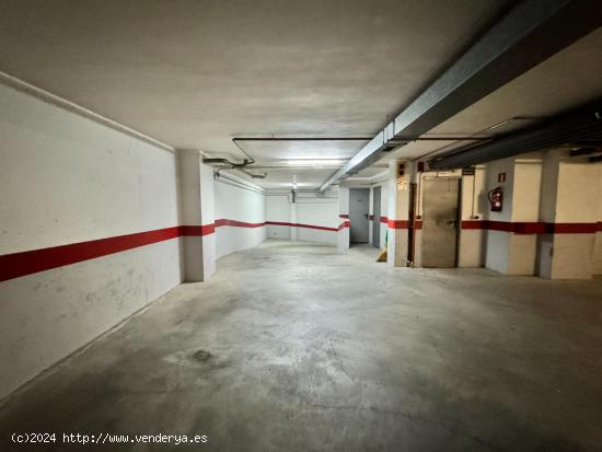 Plaza de parking en la zona de Porto Pi - BALEARES