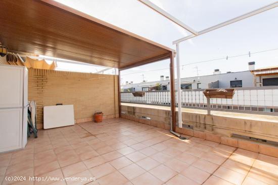 ¡Ático dúplex en venta en Rafelbuñol, con espectacular terraza de 35m²! - VALENCIA