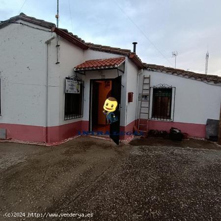 CASA DE PUEBLO HABITABLE EN ROBLIZA DE COJOS - SALAMANCA