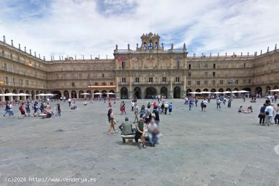 TRASPASO DE NEGOCIO COMPLETAMENTE EQUIPADO EN PLENO CENTRO DE SALAMANCA - SALAMANCA