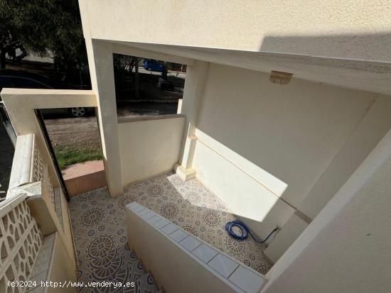 Ref.A7777 Duplex en venta con 1 dormitorio en Torrevieja, Torreta III - ALICANTE