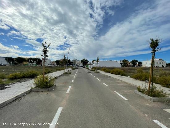 Terreno urbano en UE5  Las Vaqueras  (tras Aldi) - CADIZ