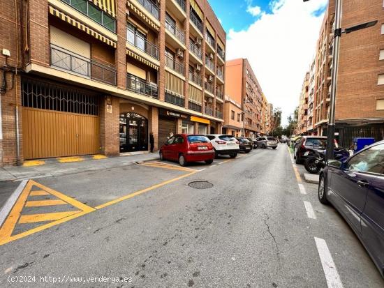 SE VENDE PLAZA DE GARAJE EN AVD GERMANIAS 41 - VALENCIA