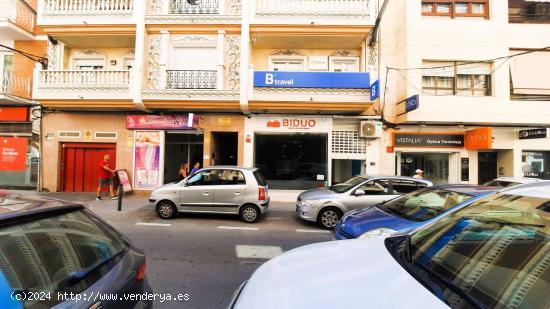 SE ALQUILA LOCAL COMERCIAL DE 150 METROS ZONA CENTRO AYUNTAMIENTO - ALICANTE