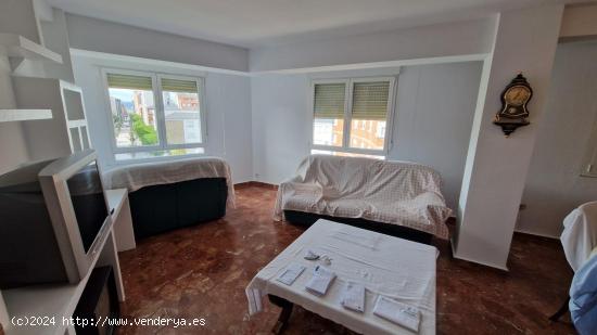 SE VENDE PISO EN EL CENTRO - LEON