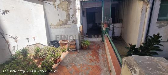 CASA EN LA MEJOR ZONA DE VINYETS!!!!!! - BARCELONA