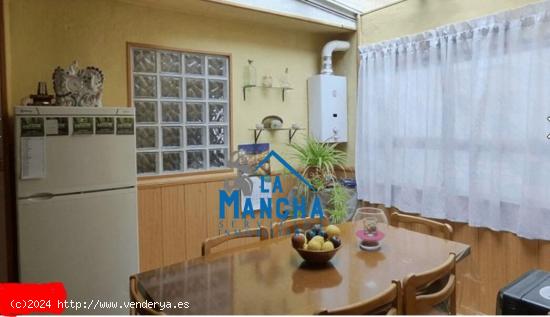 INMOBILIARIA LA MANCHA VENDE CASA EN ZONA FERIA/FRANCISCANOS - ALBACETE