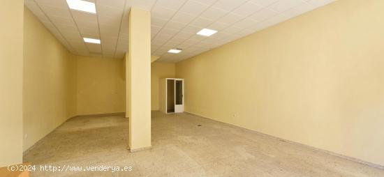 EN VENTA LOCAL COMERCIAL EN PETRER - ALICANTE