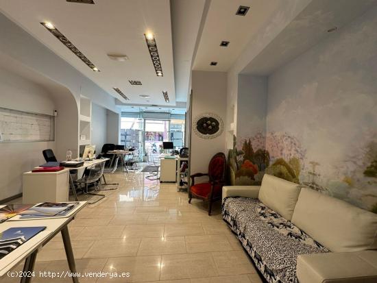 CENTRO FUENGIROLA - LOCAL COMERCIAL  135 M2 CON ESCAPARATE A CALLE - MALAGA