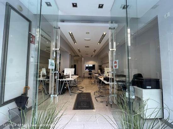 CENTRO FUENGIROLA - LOCAL COMERCIAL  135 M2 CON ESCAPARATE A CALLE - MALAGA