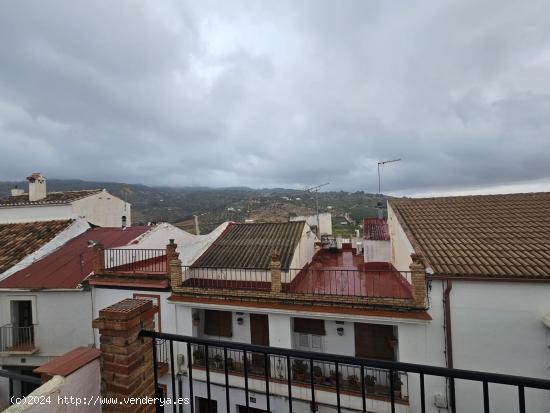  Casa adosada en Alozaina - MALAGA 