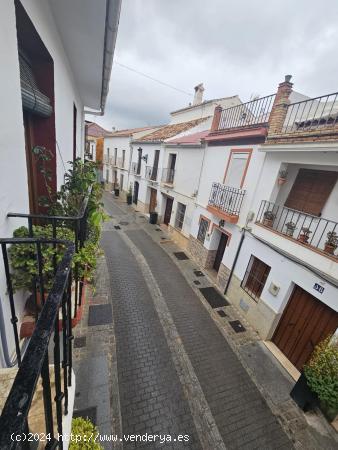 Casa adosada en Alozaina - MALAGA