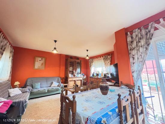 VENTA CASA PAREADA EN RINCONCILLO - CADIZ