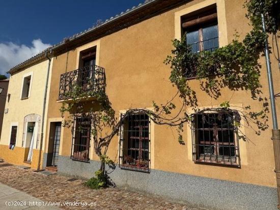 CASA EN ZAMORA CON PRECIOSAS VISTAS AL PUENTE DE PIEDRA - ZAMORA