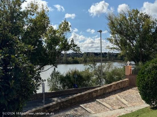 CASA EN ZAMORA CON PRECIOSAS VISTAS AL PUENTE DE PIEDRA - ZAMORA