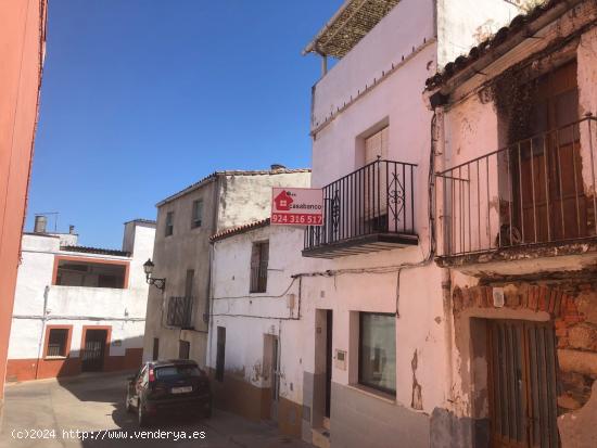  CASA en San Vicente de Alcántara de tres alturas - BADAJOZ 