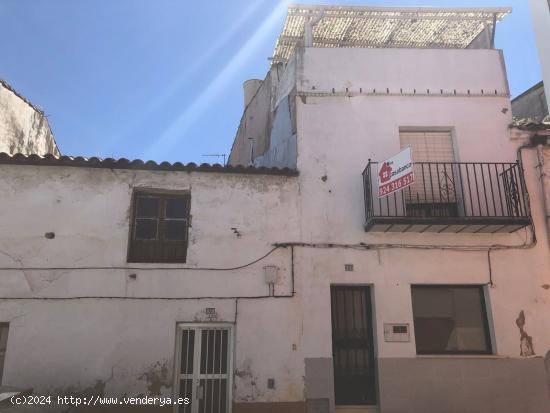 CASA en San Vicente de Alcántara de tres alturas - BADAJOZ