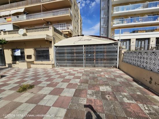 OPORTUNIDAD LOCAL COMERCIAL CON 250m2 DE TERRAZA EN VENTA EN CALELLA, BARCELONA - BARCELONA