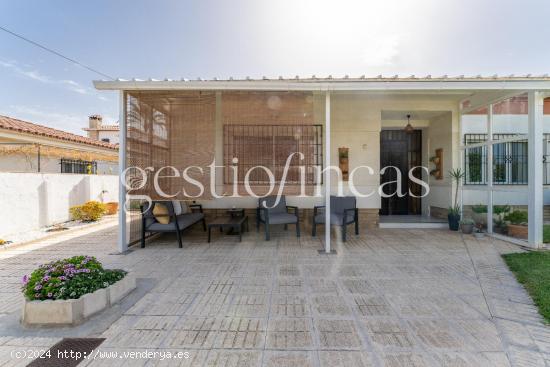 ¡FANTÁSTICO CHALET INDEPENDIENTE CON 4 HABITACIONES EN CAMBRILS MEDITERRANI ! - TARRAGONA