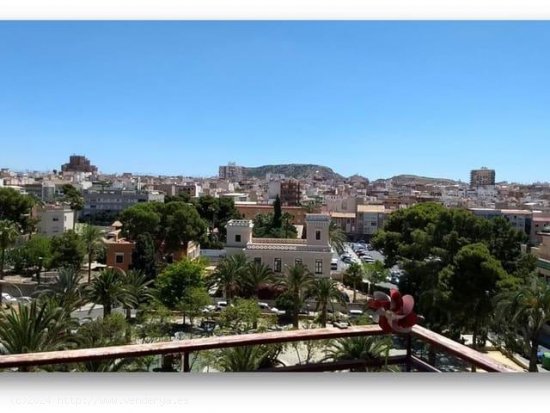  Piso en venta en Alicante (Alicante) 