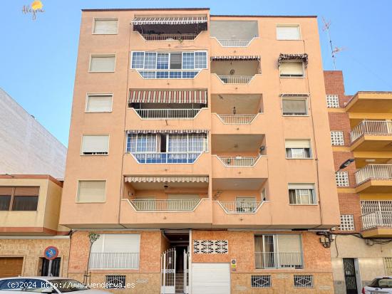 ATICO DE 3 DORMITRIOS 1 BAÑO EN PLAYA DEL CURA EN TORREVIEJA ( ALICANTE ) - ALICANTE