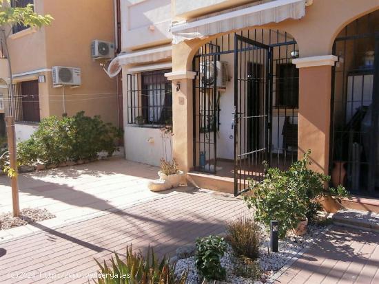  BUNGALOW PLANTA BAJA CON PISCINA COMUNITARIA - ALICANTE 