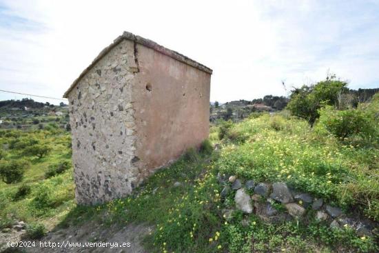 Venta terreno con casa para reformar - ALICANTE