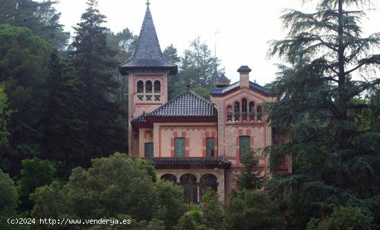 Villa en venta en Les Planes d Hostoles (Girona)