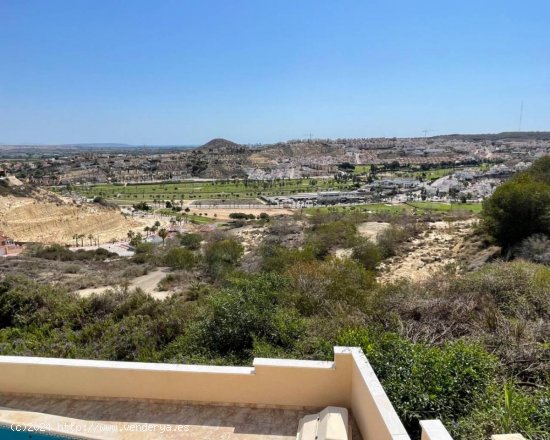 Villa en venta en Ciudad Quesada (Alicante)