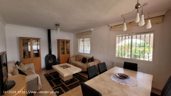 Villa en venta en Caleta de Vélez (Málaga)