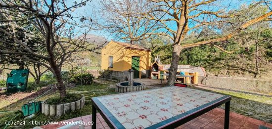 Finca en venta en Yunquera (Málaga)