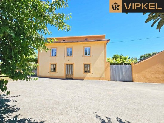 Casa en venta en Touro (La Coruña)