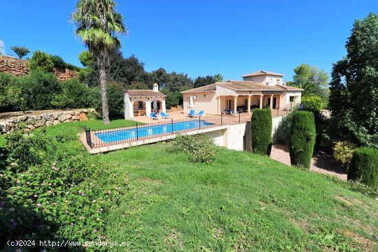 Villa en venta en Dénia (Alicante)