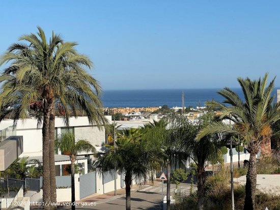  Apartamento en venta en Estepona (Málaga) 