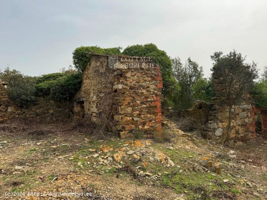 Villa en venta en Cruïlles (Girona)