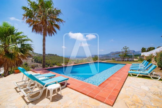 Finca en venta en Benissa (Alicante)