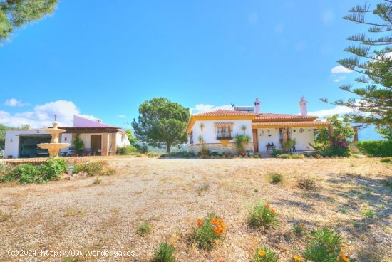 Villa en venta en Periana (Málaga)