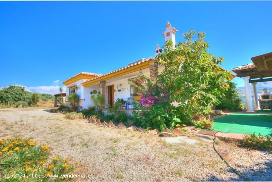 Villa en venta en Periana (Málaga)