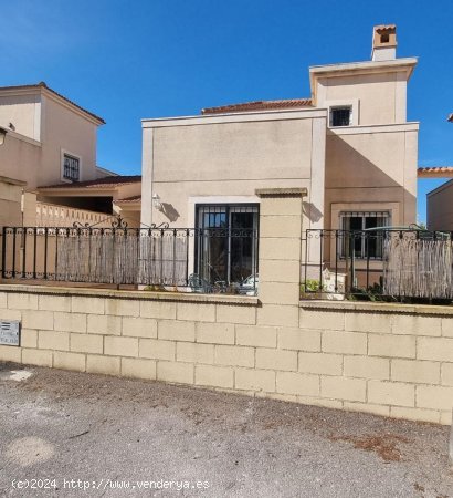 Casa en venta en Pilar de la Horadada (Alicante)