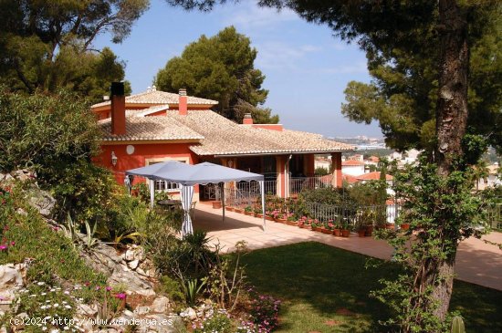 Villa en venta en Dénia (Alicante)