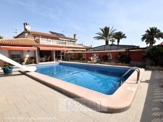 Chalet en venta en Orihuela (Alicante)