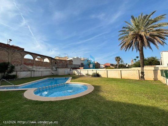 Casa en venta en Alquería de la Condesa (Valencia)