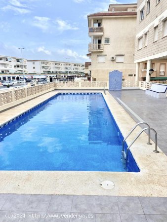 Apartamento en venta en La Manga del Mar Menor (Murcia)